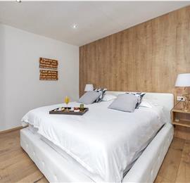 Luxury 5 Bedroom Beachfront Villa near Dubrovnik, Sleeps 11-12